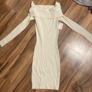 Long sleeve off the shoulder dress (s/m fit)